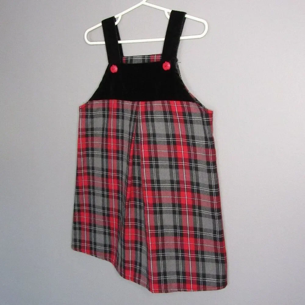 Girls Size 5 Plaid Red Black Jumper Dress Apple Buttons VTG Retro Schoolwear